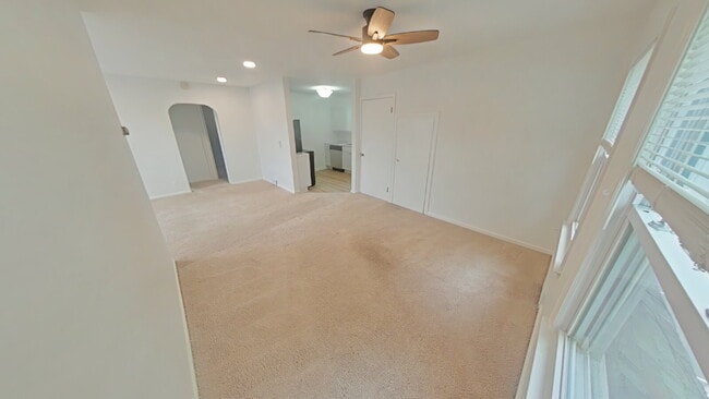 Building Photo - 155 W Lafayette St