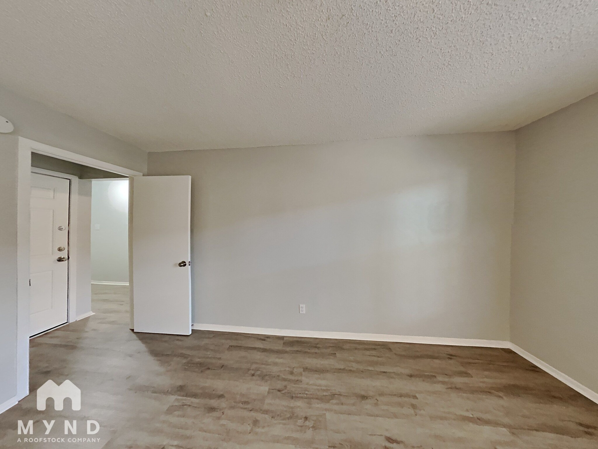 Building Photo - 717 Timberoaks Dr
