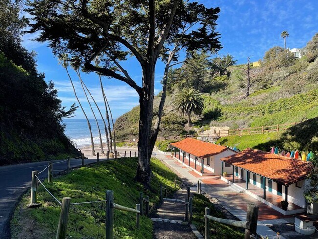 Primary Photo - Peaceful Hope Ranch Living