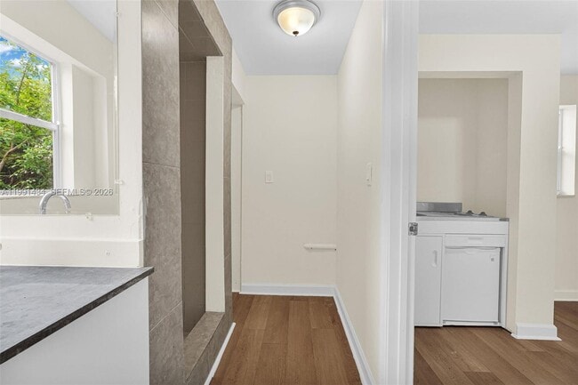 Building Photo - 299 NW 43rd St