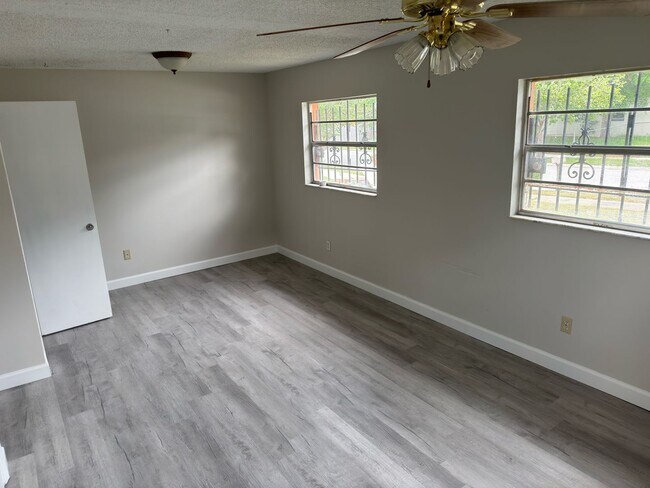Building Photo - Spacious Orlando Home on Quiet Cul-de-Sac