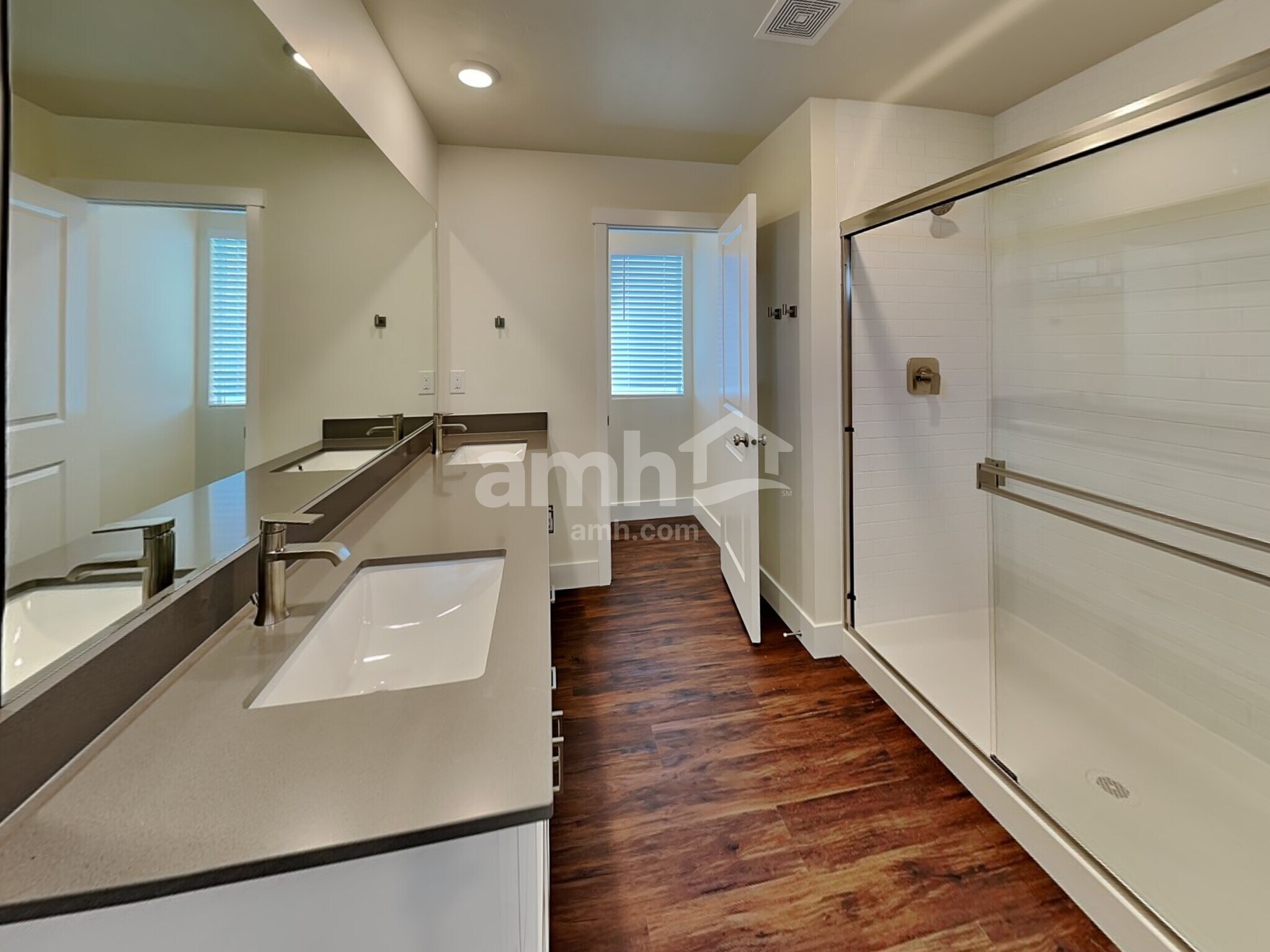 Building Photo - 4065 N Keklik Ave