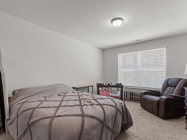 Building Photo - Build Equity While Leasing - Lease and Own...