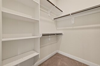Building Photo - 10514 Inverclyde Dr