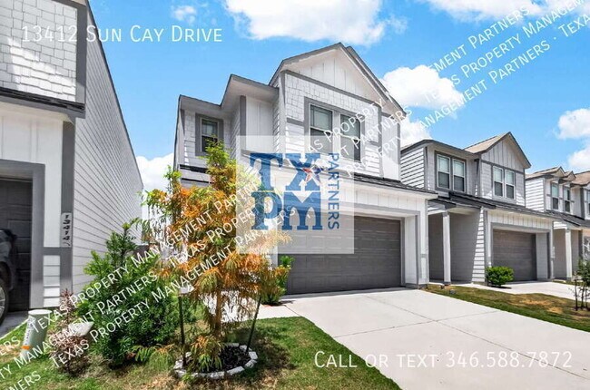 Building Photo - 13412 Sun Cay Drive