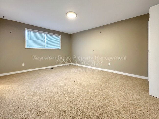 Building Photo - 4639 S Cochees Ave