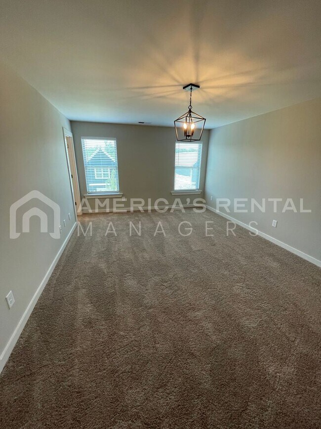Building Photo - 286 Shiloh Creek Dr