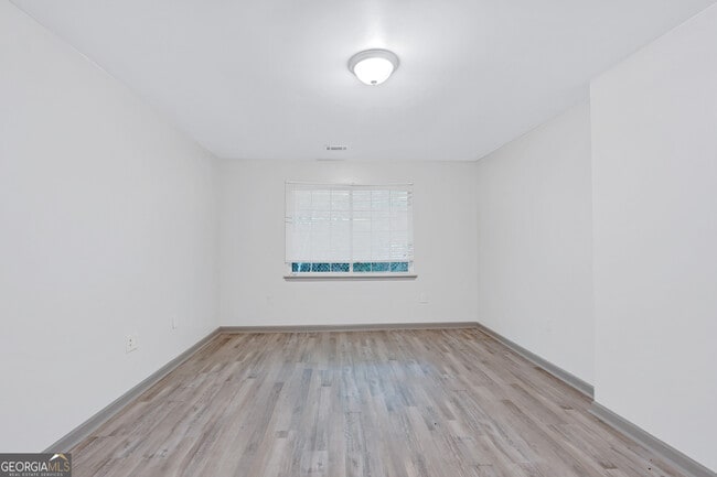 Building Photo - 968 Sexton Dr