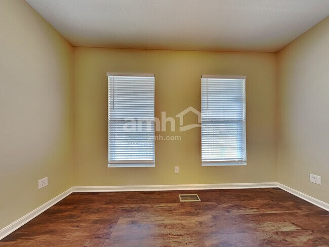 Building Photo - 9770 Soaring Breezes