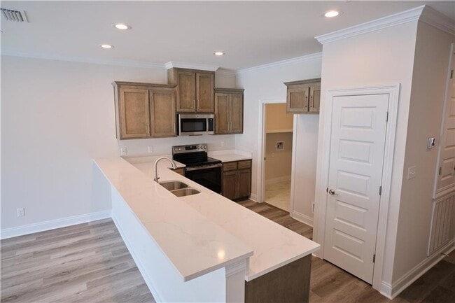 Building Photo - 8561 Clarke Rd