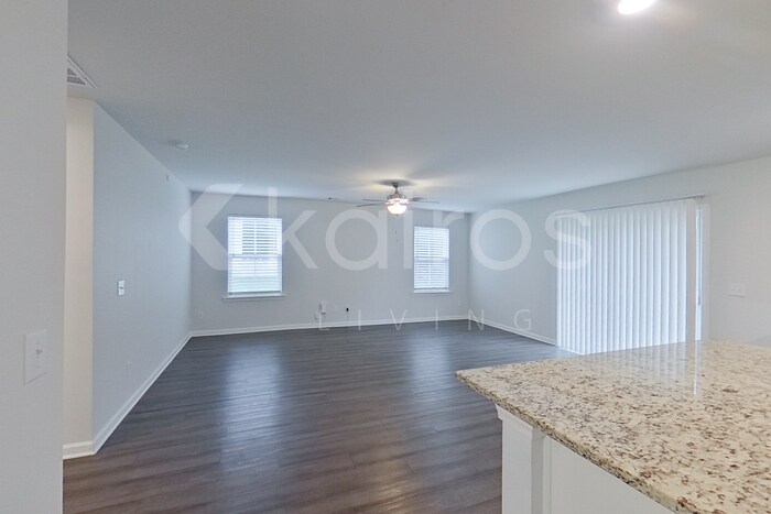 Building Photo - 247 Western Red Cedar Dr