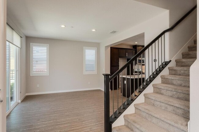 Building Photo - 3–4 Bedroom Solar Home in Rocklin – Office + Loft | Available Now