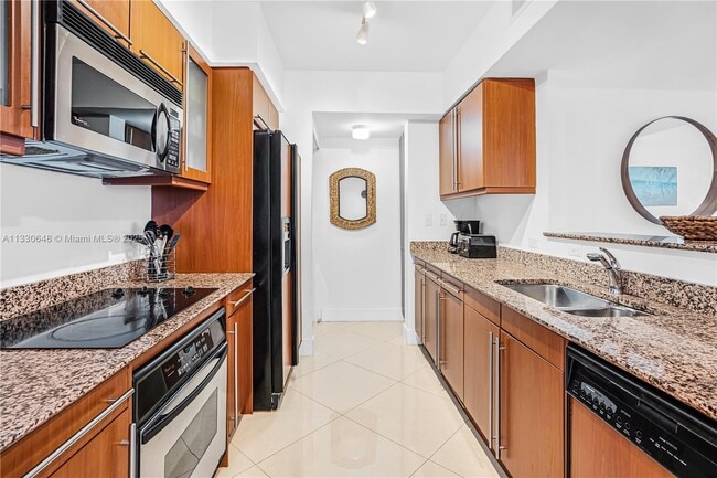 Building Photo - 2080 S Ocean Dr