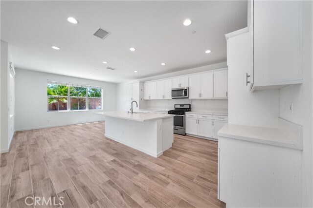 Building Photo - 3103 E Masterpiece St