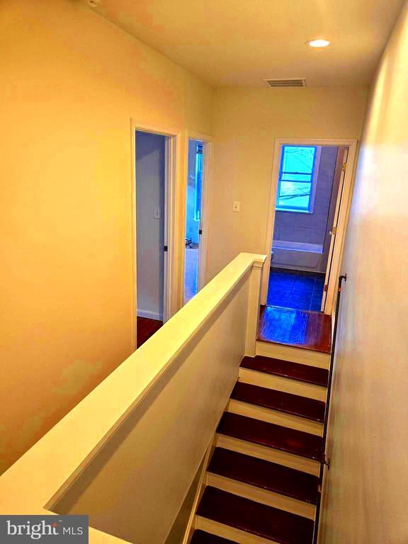 Building Photo - 757 Girard St NW
