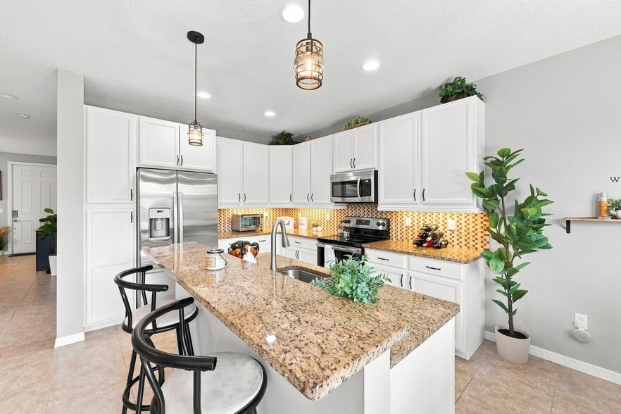 Building Photo - 4585 Tara Cove Way