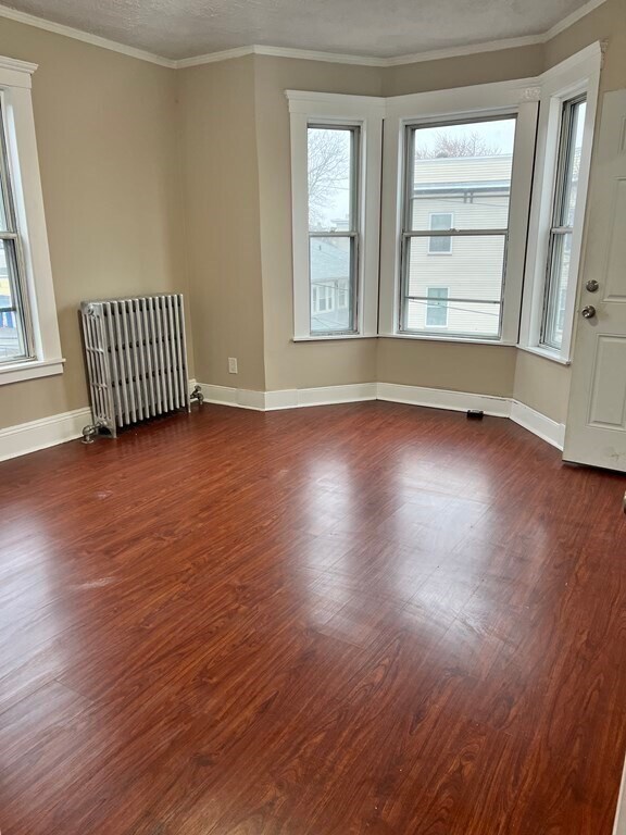 Building Photo - 31 Chestnut St