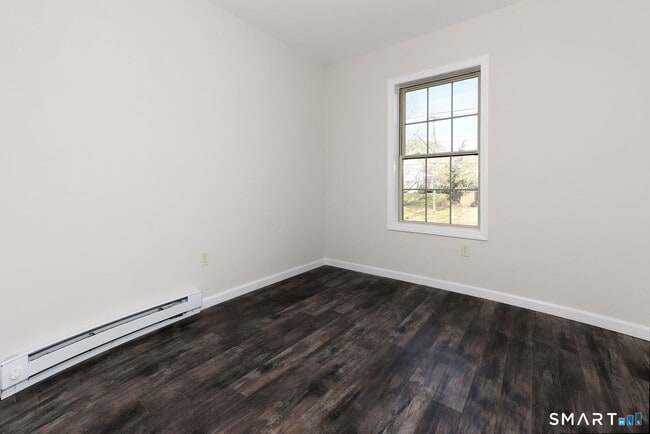 Building Photo - 81 Middletown Ave