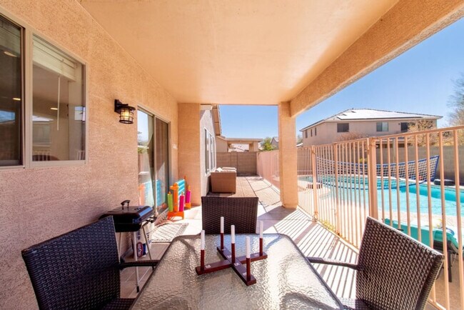 Building Photo - 1859 N Desert Willow St