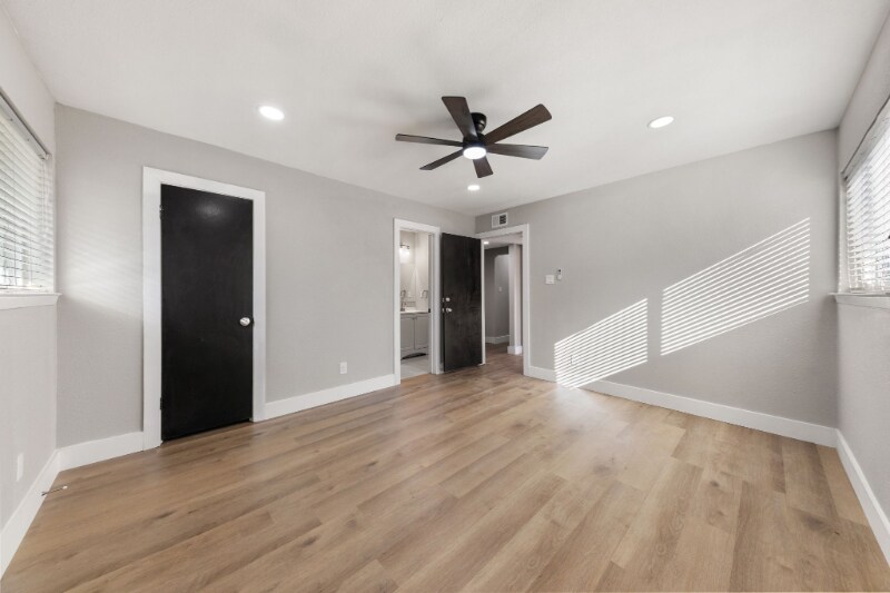 Building Photo - 605 Melrose Dr