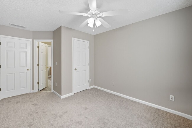 Building Photo - 273 Cottonwood Creek Cir