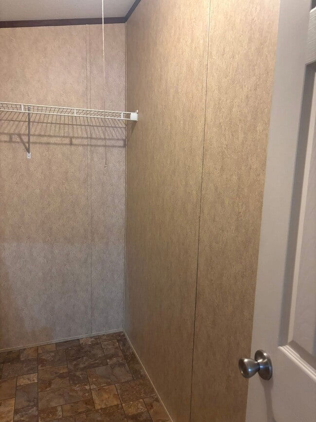 Building Photo - 294 Wilson Bridge Rd