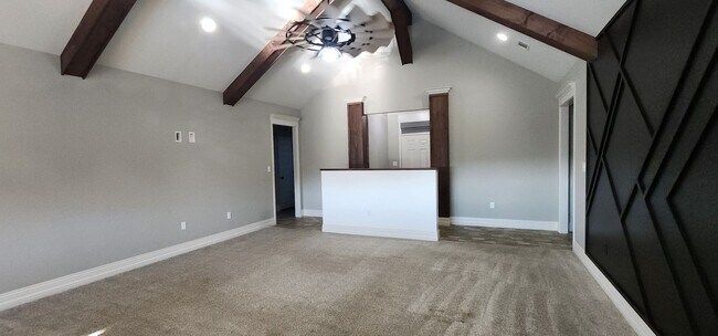 Building Photo - Elegant 4-Bedroom Valdosta Home with Vaulted Ceilings, Pool, and Outdoor Living