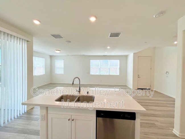 Building Photo - 84443 Passagio Lago Way