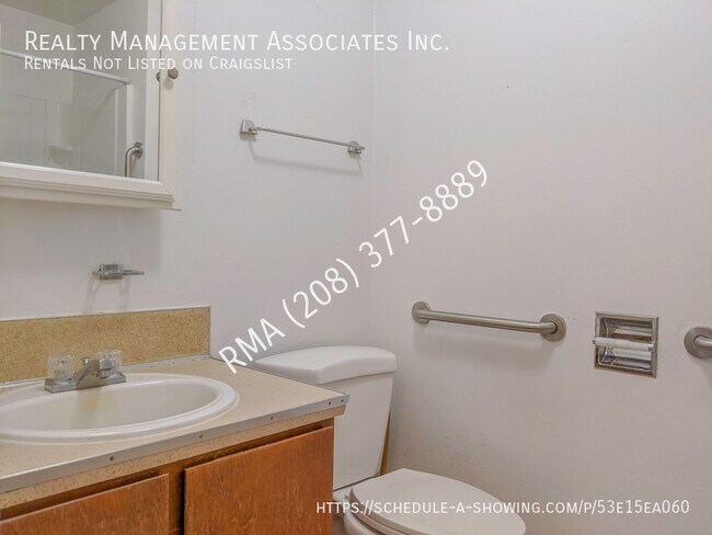 Building Photo - 1019 N 16th St