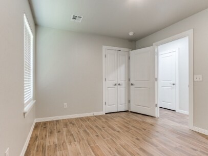 Building Photo - 12917 Willow Villas Dr
