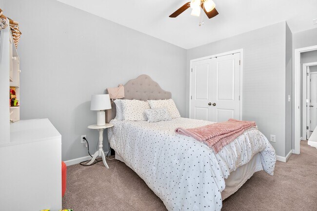 Building Photo - 274 Godwit Dr
