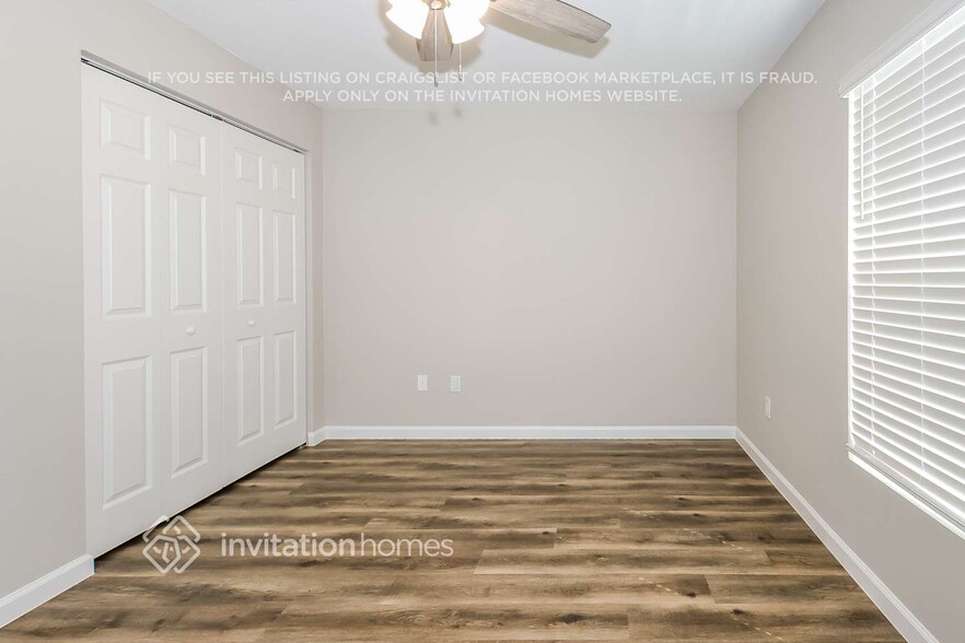 Building Photo - 5358 NW Rugby Dr