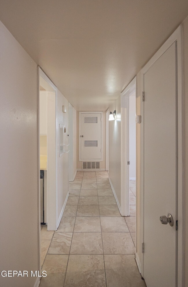 Building Photo - 1504 Nueces Way