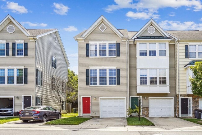 Primary Photo - 23076 Fontwell Square