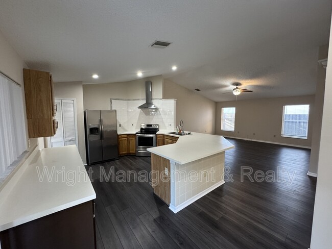 Building Photo - 3966 Eagle Cove E Dr
