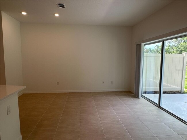 Building Photo - 2089 Hallier Cv