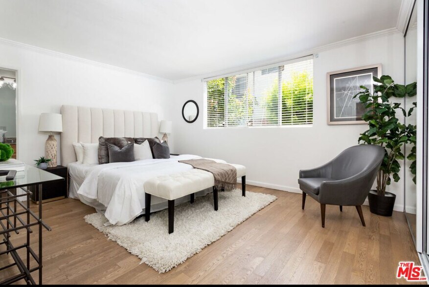 Master bedroom - 1037 18th St