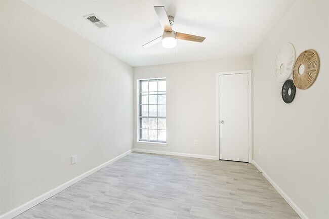 Building Photo - 12415 Pantano Drive