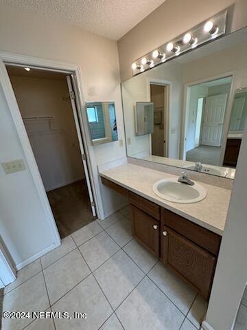 Building Photo - 13572 Lobo Ct