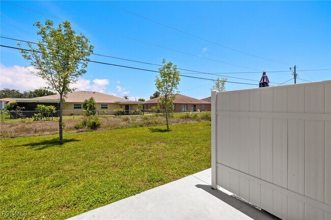 Building Photo - 4111 Skyline Blvd