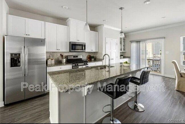 Building Photo - 348 Crofton Village Terrace