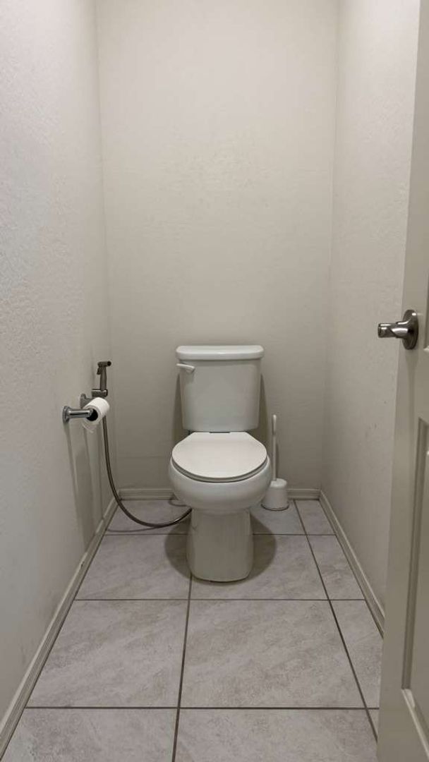 Building Photo - Home for rent