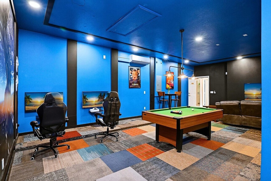 Building Photo - 4035 Oakrise Lp