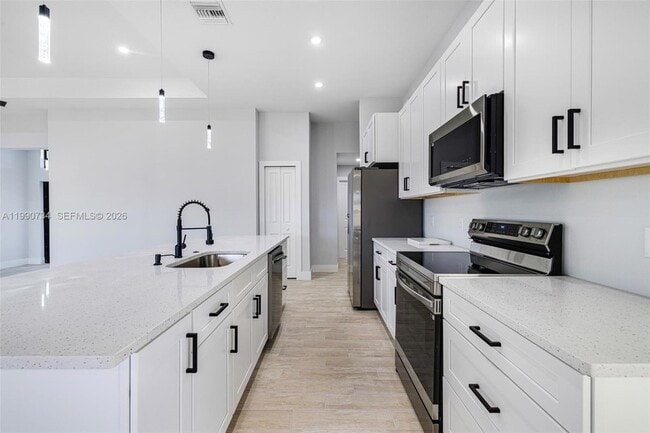 Building Photo - 2709 58th St W