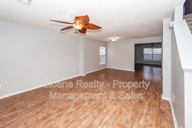 Building Photo - 1118 Deerberry Rd