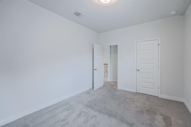 Building Photo - 17010 Harper's Way
