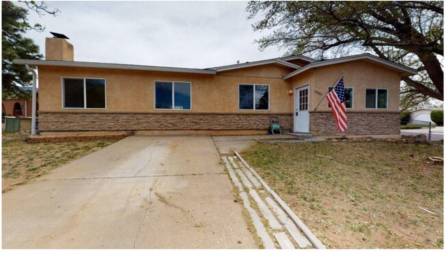 Building Photo - 12437 Grand Ct NE