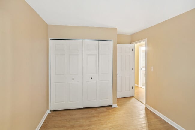 Building Photo - 3382 Fox Hill Rd