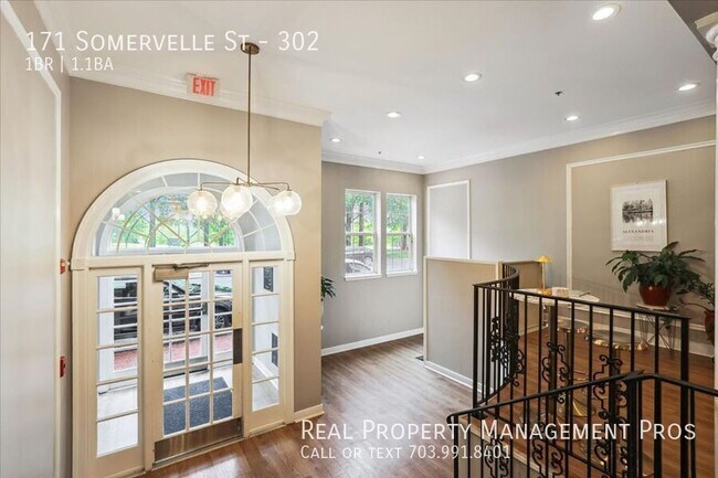 Building Photo - 171 Somervelle St