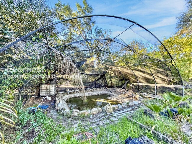 Building Photo - 6489 Rainbow Heights Rd